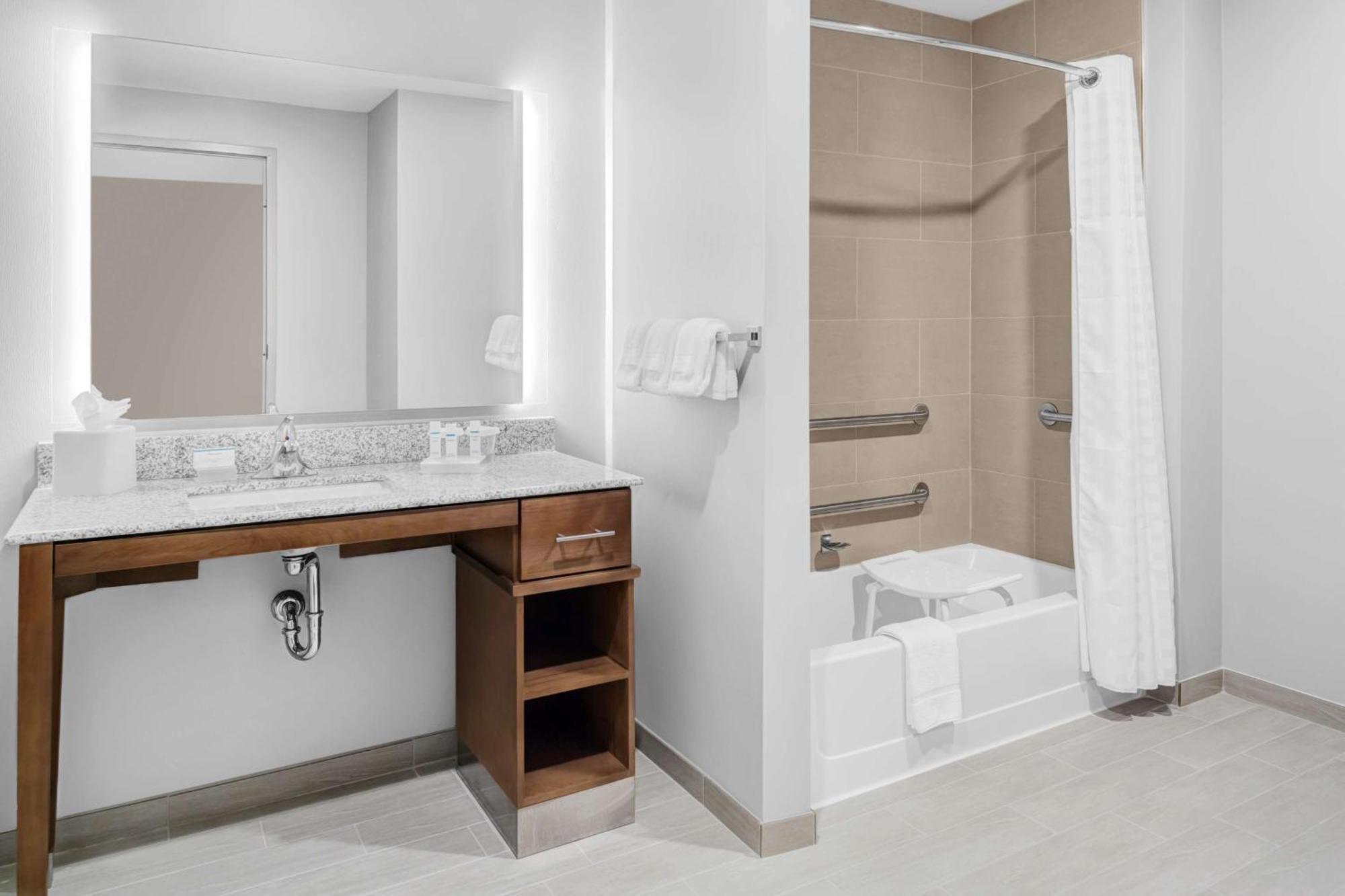 Homewood Suites By Hilton Wauwatosa Milwaukee Buitenkant foto